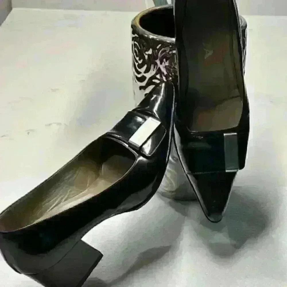 Prada Black Leather Shoes With Point Toes And Chunky Heel